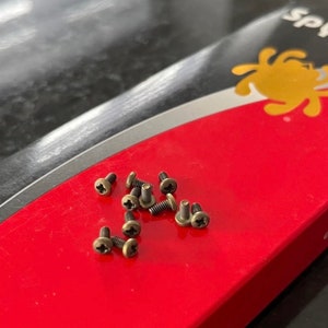 Spyderco Models Pocket Clip Screws • 3x Anodized GOLD Titanium Phillips Screws / More Spyderco Models In Description