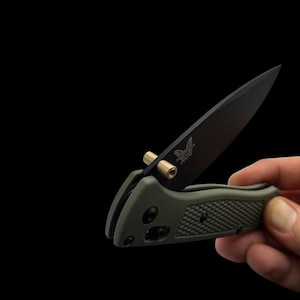 Benchmade Bugout 535 Thumb Stud Custom Brass Double Barrel Thumb Stud  Benchmade Models In Description /1x Thumb Stud / Brass Barrel Series