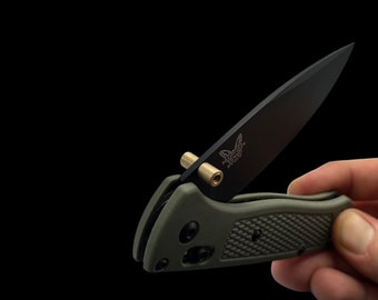 Benchmade Bugout 535 Thumb Stud Custom Brass Double Barrel Thumb Stud  Benchmade Models In Description /1x Thumb Stud / Brass Barrel Series