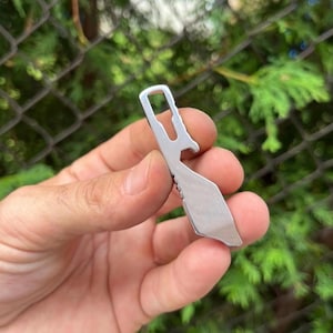 Pied-de-biche industriel en acier inoxydable super résistant 1 barre par commande 2,5 po. de long, finition microbillée, équipement d&#39;aventure en plein air