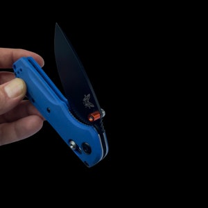 Benchmade Crooked River Thumb Stud Custom Colour Barrel Thumb Stud  Benchmade Models In Description / 1x Thumb Stud / Colour Barrel Series