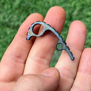 Spyderco PM3 / 1x espaciador trasero de titanio • Quemado • Mejoras para navajas plegables EDC • Funciona solo con Spyderco PM3 * No es liviano *