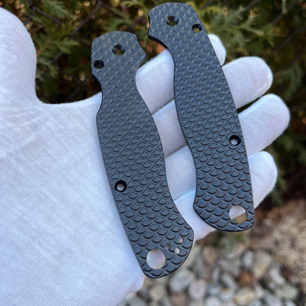 Passend für Spyderco Paramilitär 2 Ersatzwaage / SCHWARZES Metall Weave Muster / nur für Spyderco Paramilitär 2 - 2x Waage