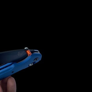 ベンチメイド ブースト + バラージ サムスタッド カスタムカラーバレル サムスタッド ベンチメイド モデル説明 / 1x サムスタッド / カラーバレルシリーズ