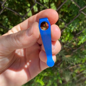Fits Spyderco Knives • 1x Replacement Pocket Clip • BLUE Titanium Spyderco Models Listed Spyderco Knives Spyderco Knife Pocket Clip Spyderco