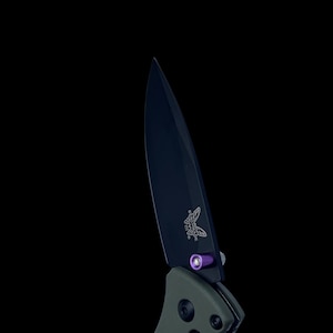 ベンチメイド オズボーン モデル サムスタッド カスタム カラーバレル サムスタッド ベンチメイド モデルの説明 / 1x サムスタッド / カラーバレルシリーズ