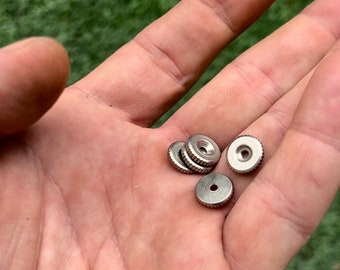 Disco de polegar de substituição compatível com os modelos Emerson em TITANIUM com aderência suave. Somente o disco para os modelos Emerson listados.