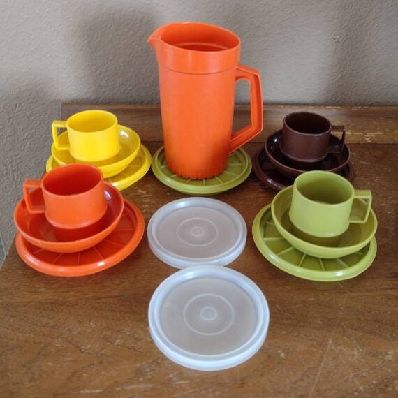 Miniature Toys Vintage Tupperware Toy Dishes Kids Dinnerware Pitcher Cups Plates Bowls Lids