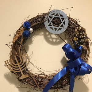 Medium Hanukkah Wreath