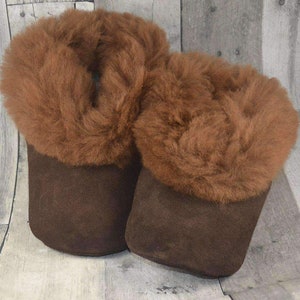 Unisex Alpaca Brown slippers, alpaca fur slipper,  fur slippers, slippers woman man, slippers soft and warm, peruvian slippers alpaca boys