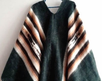Unisex Poncho Alpaca Wool Green, Shamans Poncho Peruvian, Women poncho bohemian, ethnic poncho wool winter