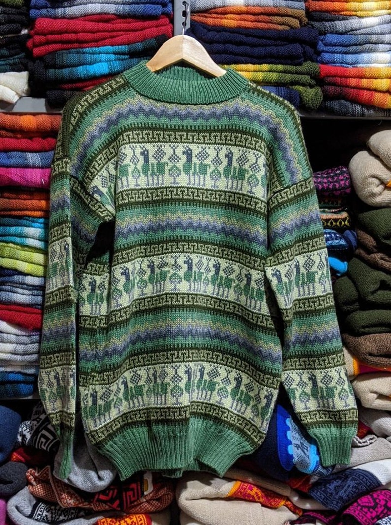 Alpaca sweater with Llama figures, Unisex alpaca sweater with round neck, Alpaca wool pullover sweater Green Beige