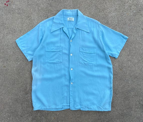 1960s Vintage Early Kmart Rayon Topstitch Camp Shirt 1960s Vintage Early Kmart Rayon Topstitch Camp Shirt