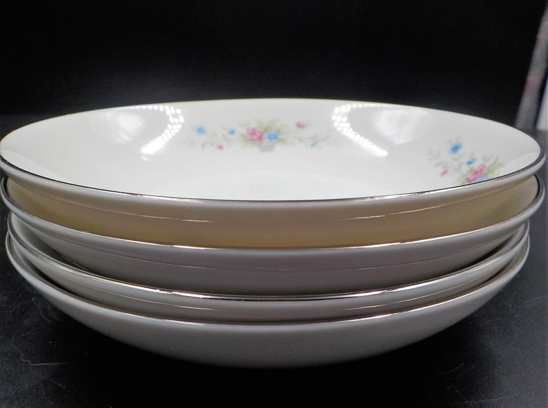 Cottage Charm Excellent Condition 4 Vintage Berry Bowls -Fantasia Pattern Gift for Her Platinum Rim