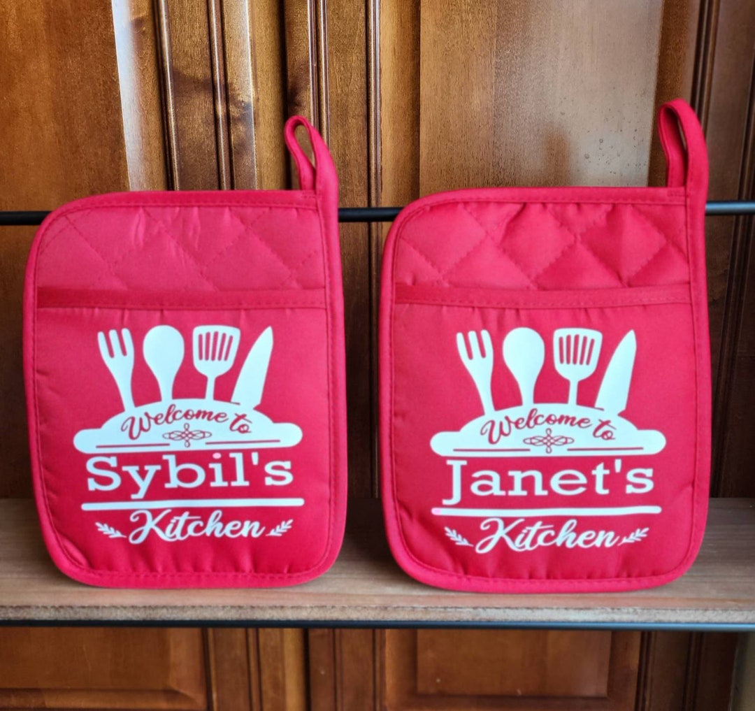 Personalized Pot Holders With Pocket Kitchen Decor Oven Mitt personalized-pot-holders-with-pocket-kitchen-decor-oven-mitt