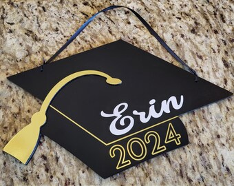 Personalized Graduation Sign, Class of 2024 Decoration, Graduation Sign, Custom Graduation Sign, Wreath Sign, Graduation Door Hanger, Decor