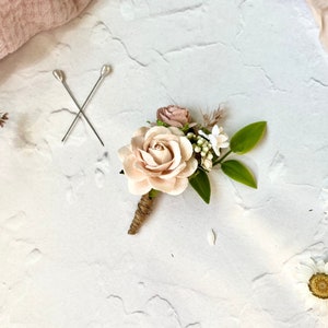 Flower Boutonniere, Grooms Button Hole, Dusty Rose and Blush Boutonniere, Groomsmen Lapel, Blush Corsage