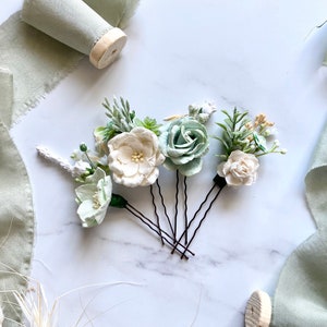 Set of 4 flower hair pins, sage green and white bridal hair pins
