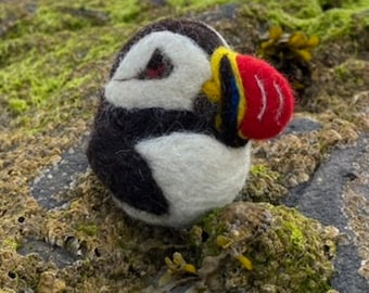 Puffin needle felting kit ( starter kit )