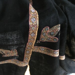 Antique, real, black ring scarf Shaatoosh, with colored embroidery edge and pattern. The precious Christmas present.