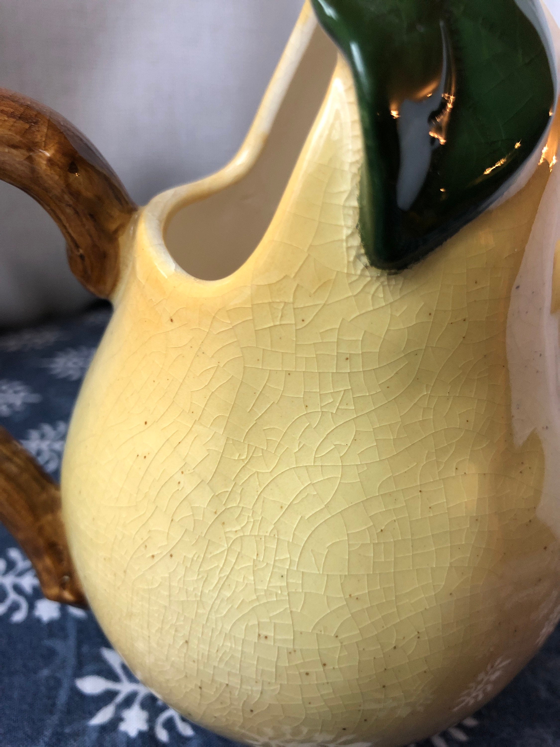 Jarra de pera de cerámica pequeña | Etsy
