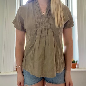 Vintage taupe linen blouse / Size small-medium