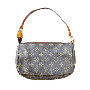 Vlog - Discontinued Louis Vuitton monogram canvas Bumbag (after many  issues) unboxing try on 