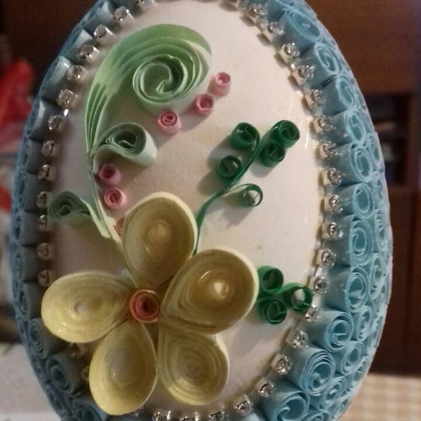 Handmade quilled egg