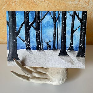 Winterliche Postkarte, Winterwald mit Hirsch, Weihnachten, Weihnachtskarte