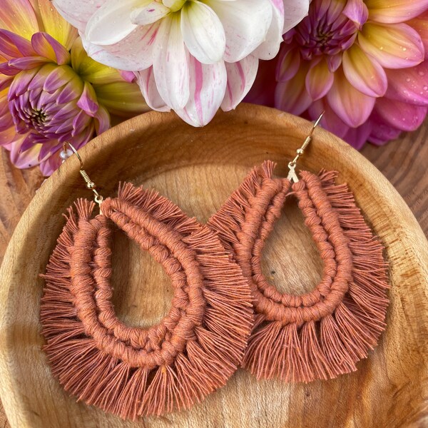 Boucles d'oreilles en macramé/ Boucles d'oreilles Boho/ Boucles d'oreilles créoles/