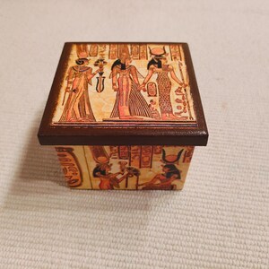 Egyptische doos Oude Egypte Mythologie Decordoos Sieradendoos Egyptische doos Woondecoratie Handgemaakte doos Egyptische goden Farao's Decor Geschenkdoos