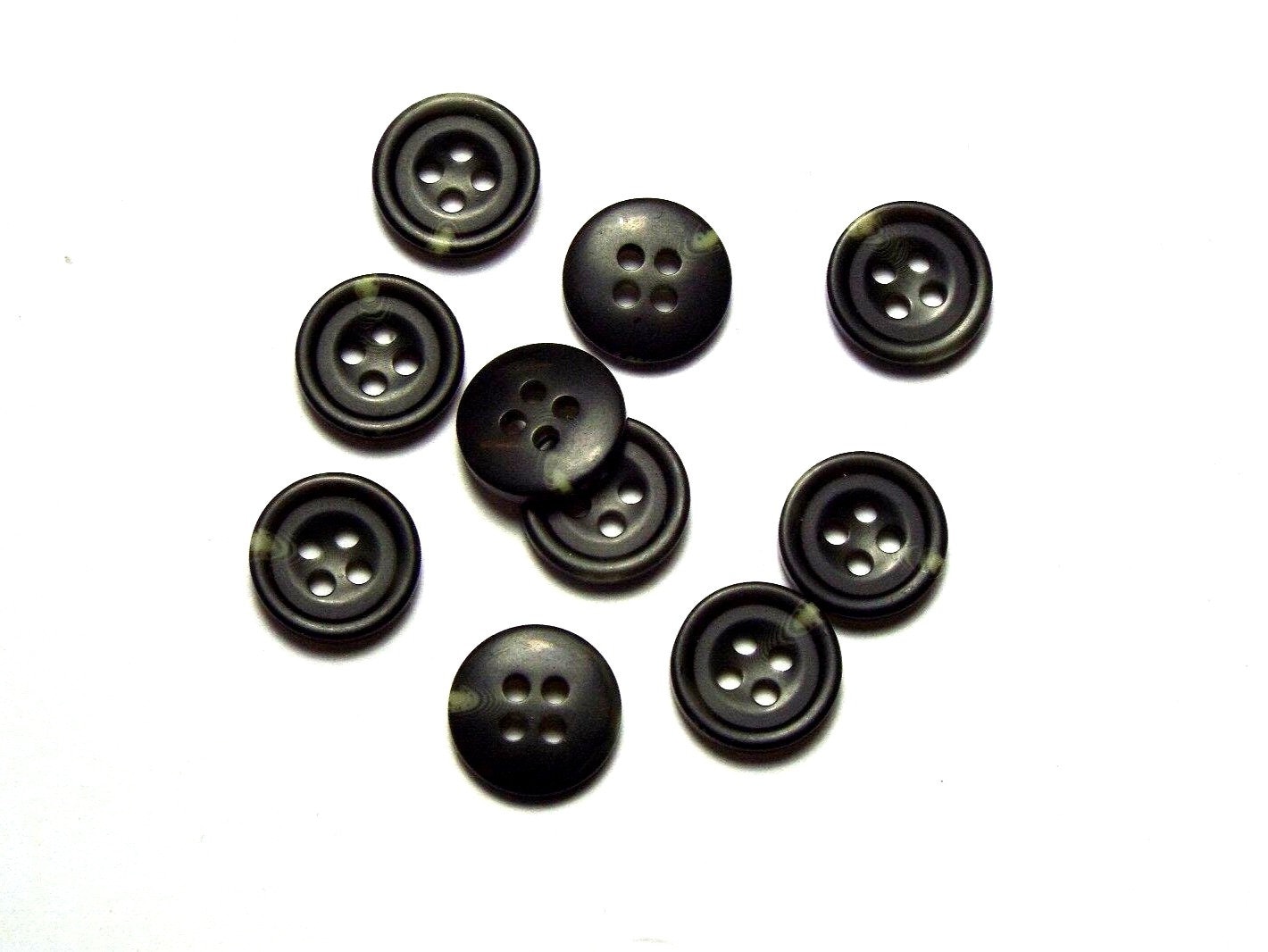 Sewing Buttons 13mm With 4 Holes in Resin Lot and Color of Your Choice /  Sewing Button / Clasp Button / Scrapbooking and Sewing Buttons 