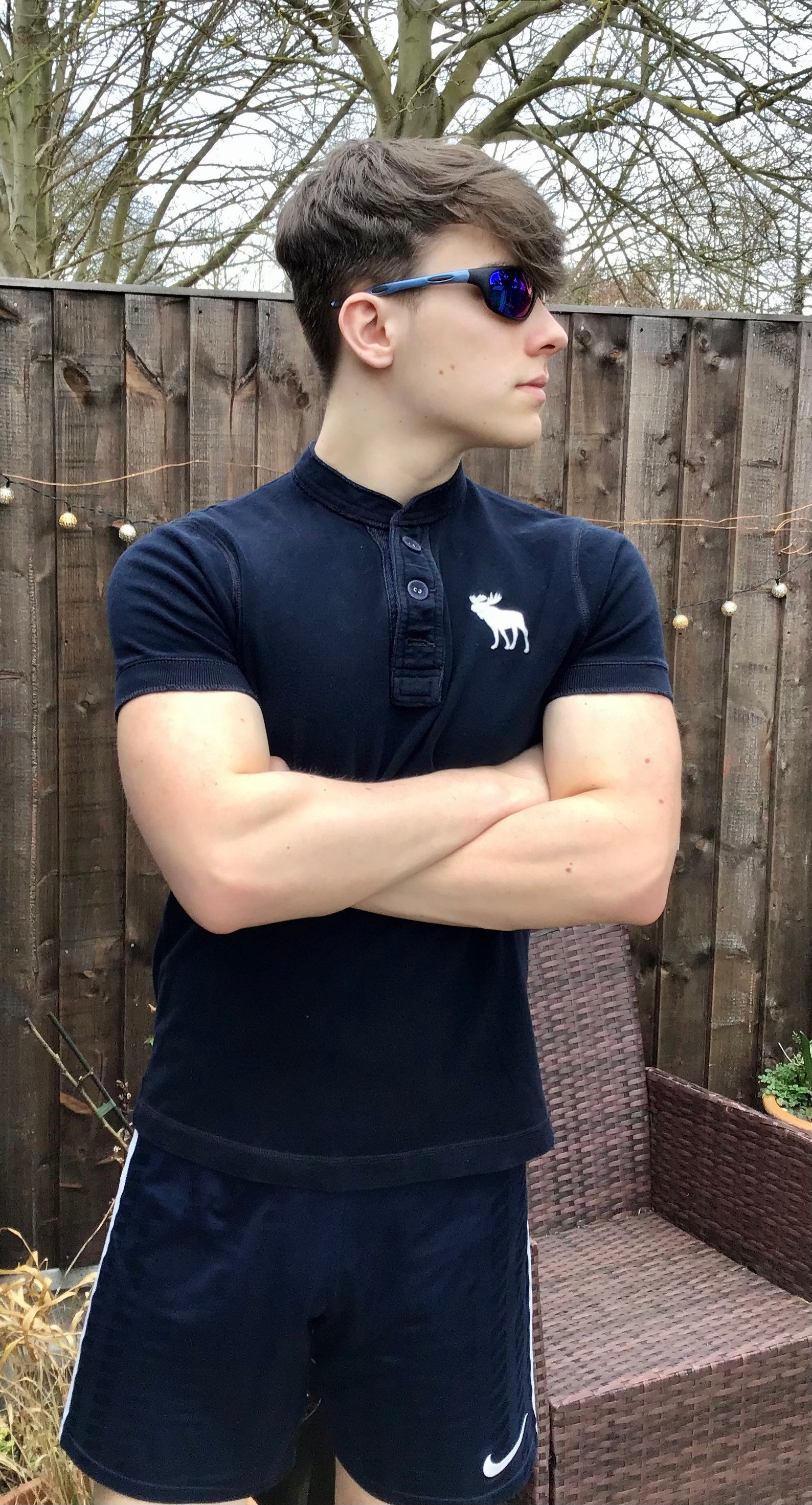 Y2K Abercrombie and Fitch Muscle Fit Tshirt in Size Large