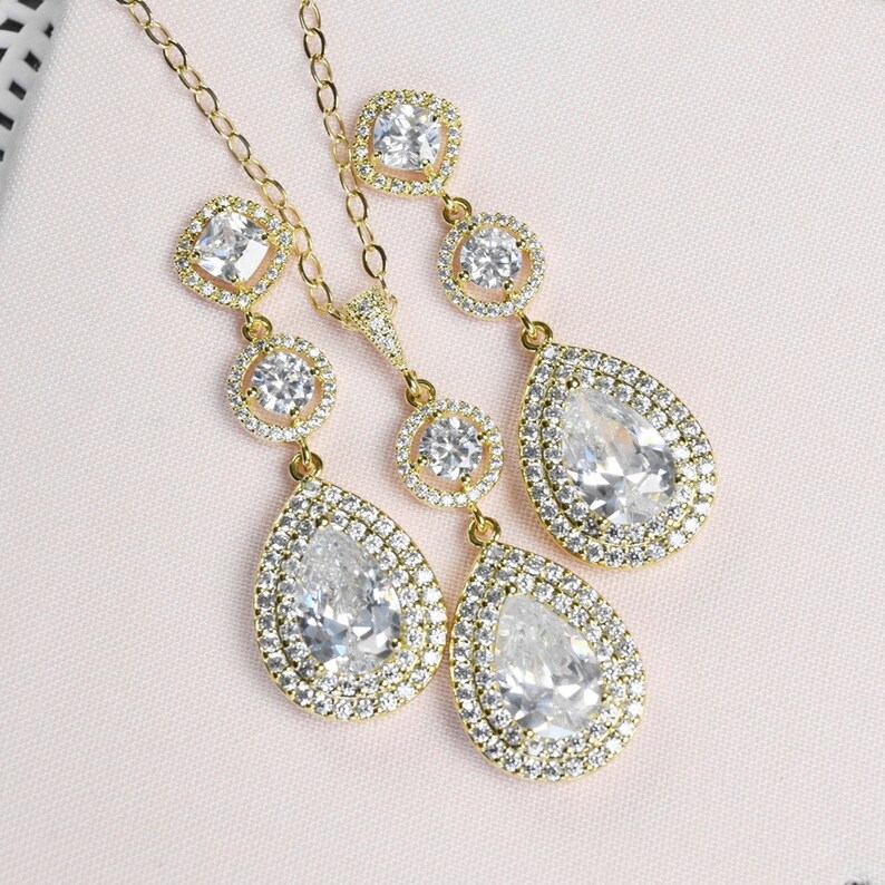 Statement Bridal Earrings and Necklace Set Long Crystal Wedding Jewelry Set CZ Bridal Jewelry Teardrop Crystal Wedding Necklace Earrings