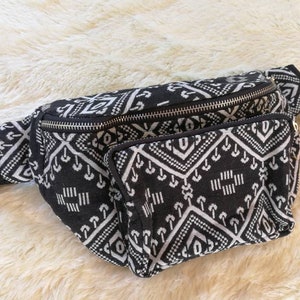 Hippie Fanny Pack - Unisex, Native Hip bag, Vegan Belt Bag, Festival Waist Purse, Utility belt, Unisex Bum bag, Ethnic tribal crossbody bag
