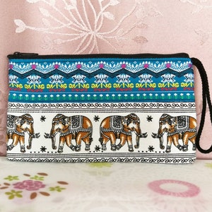 Elephant Zipper Pouch Étui à crayons Sac de maquillage Sac cosmétique Pochette zippée Petite pochette faite à la main Cadeau pour les femmes Cadeau pour le cadeau d’anniversaire