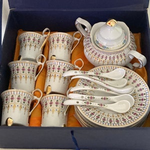 Bavariya Porzellan Demitasse Set in Geschenkbox