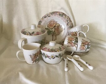 Childs tea set | Etsy 1950er Jahre Kind Spielzeug. Tee Set vorgeben Kinder