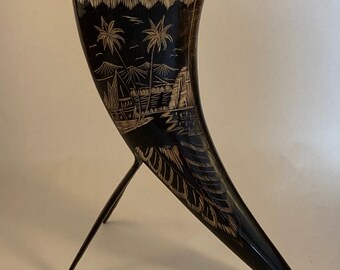 Vase En Corne Ancien - Artisanat Français, Occasion, Dimensions 9.5x5.7x5.4 Cm