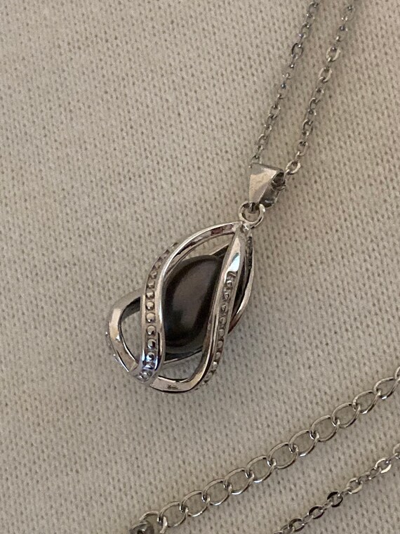 Black Pearl Cage Pendant - Etsy 