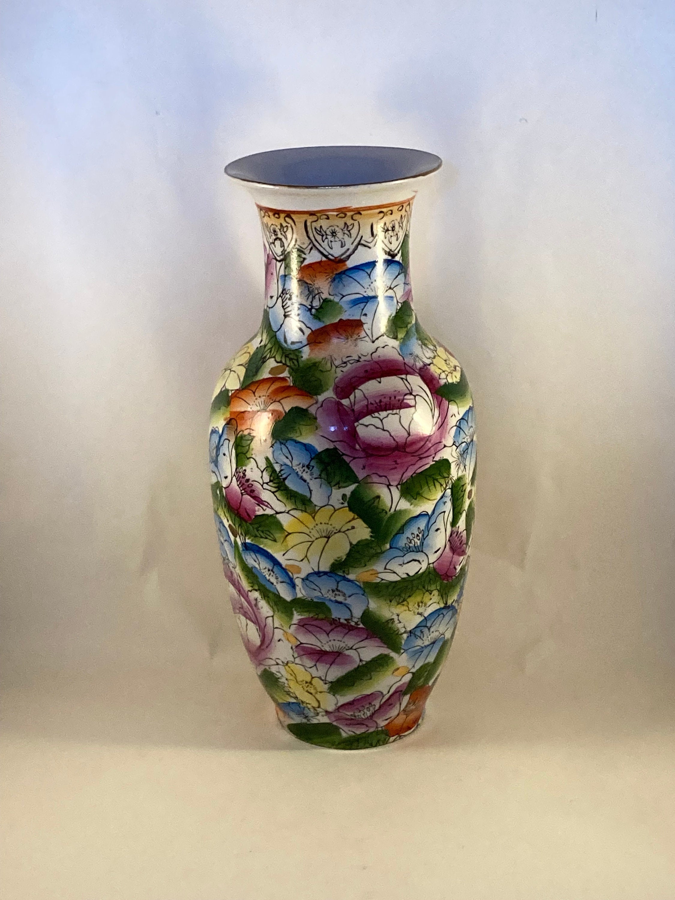 Chinese porcelain famille mille fleur vase