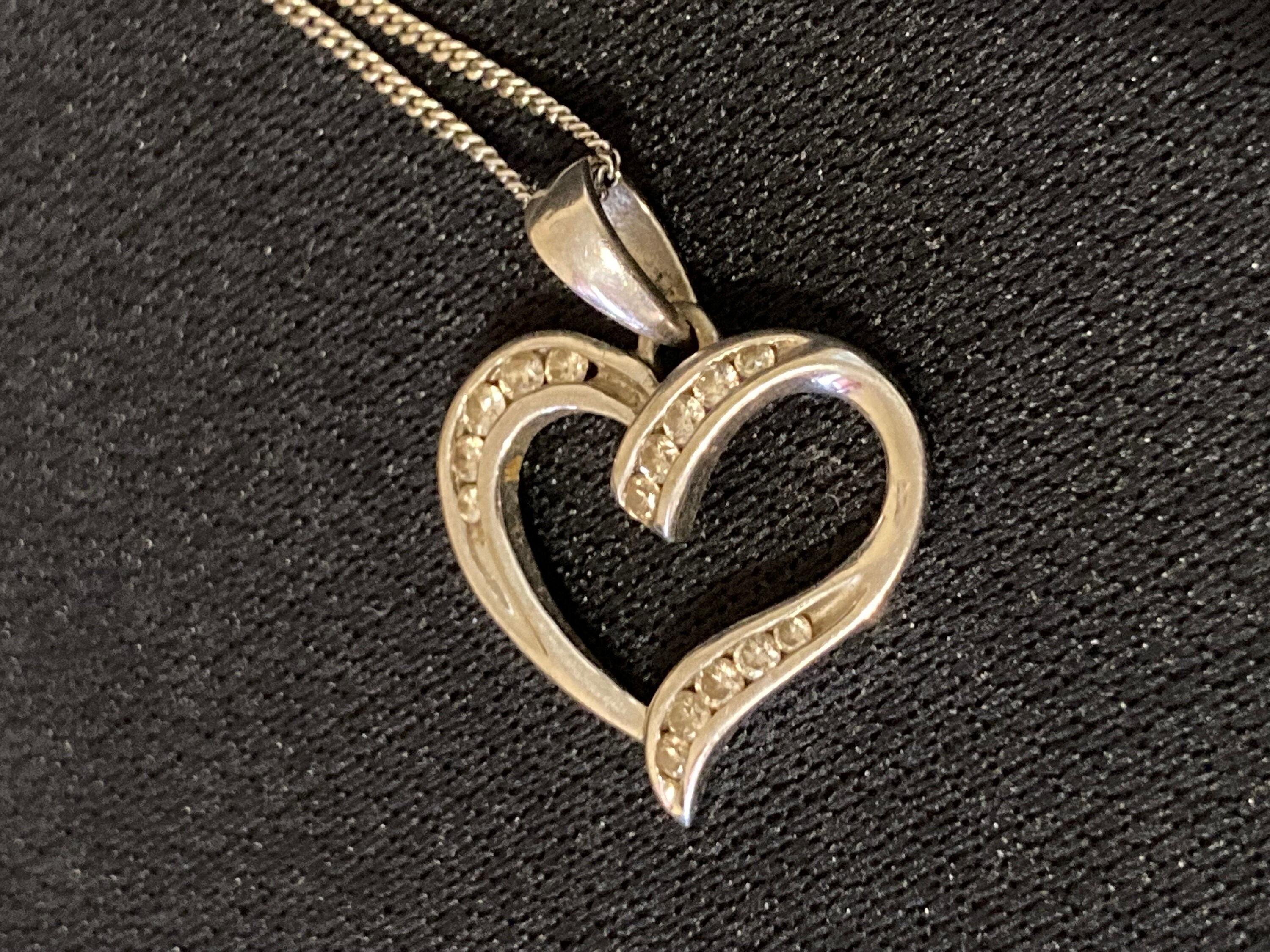 Angus and 2024 coote heart pendant