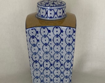 Chinese crackle glazed blue and white ginger jar