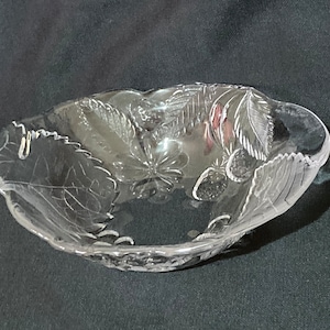 Studio Nova glass salad / dessert bowl embossed with fruits