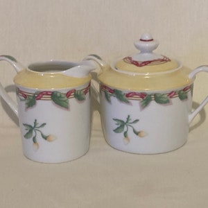 Bernardaud Limoges France &#39;Garance&#39; sugar bowl and creamer set