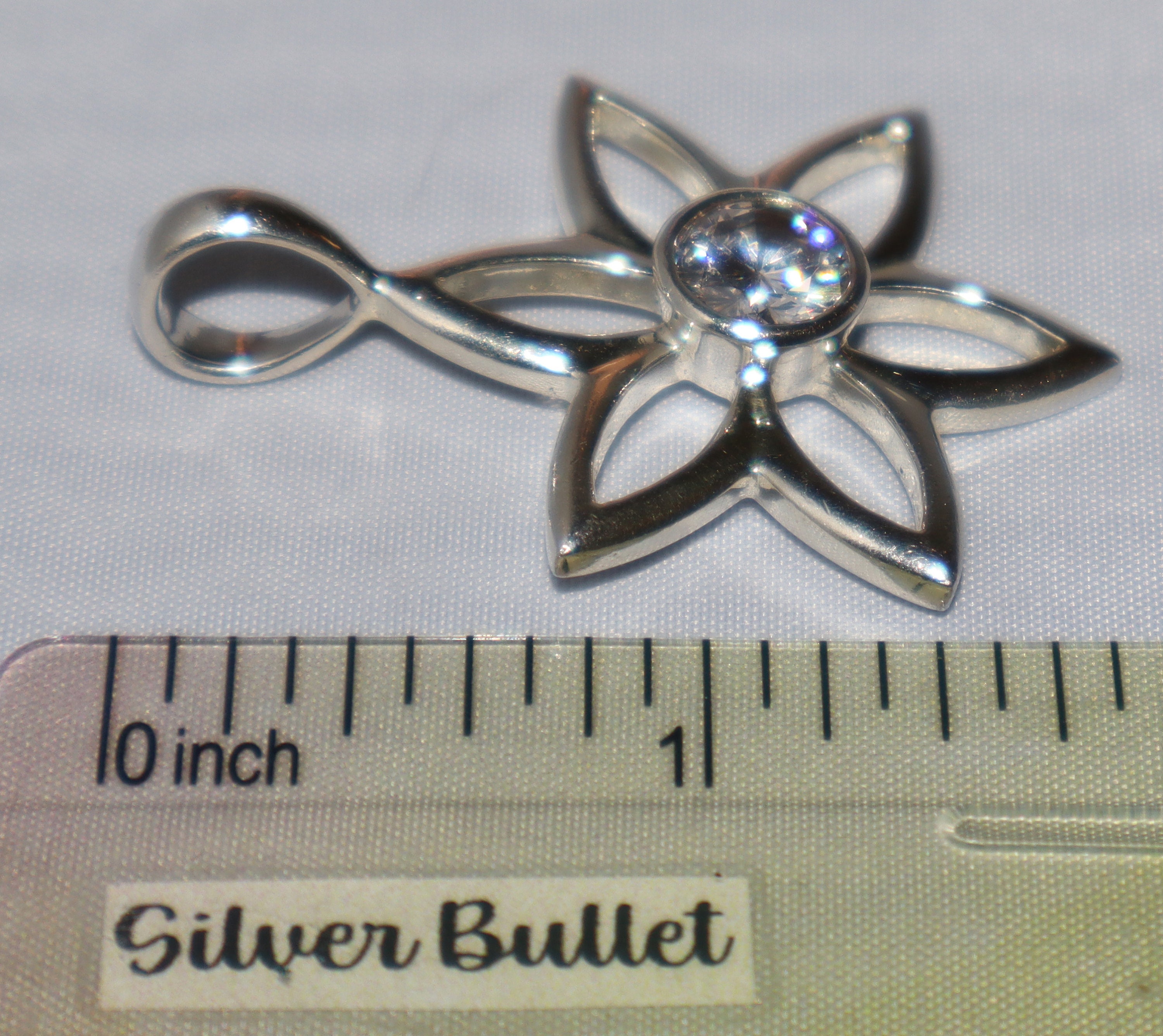 Pendentif Fleur Argent Sterling Silpada Avec Grosse Zirconia Cubique S1195 - Modèle Retiré