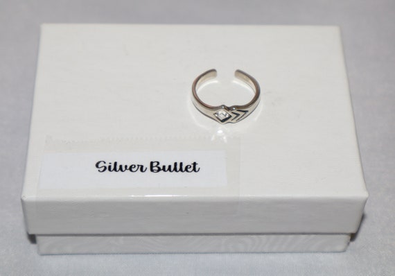 Silpada store toe rings