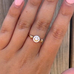 Smiley Face Ring / Gold Ring / Wire Smiley Face Ring / Vsco Ring / Minimalist Ring / Gold Smiley Face Ring / Gold Smiley Face / Happy Face