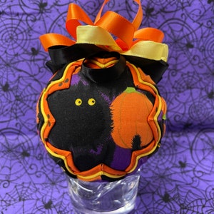 Halloween Scaredy Cat 2 Home Decor Accent Ball
