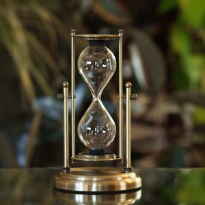 K&H Vintage Urn Rotating Hourglass
